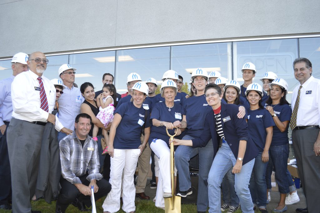 construcción de nuevas instalaciones del centro comunitario